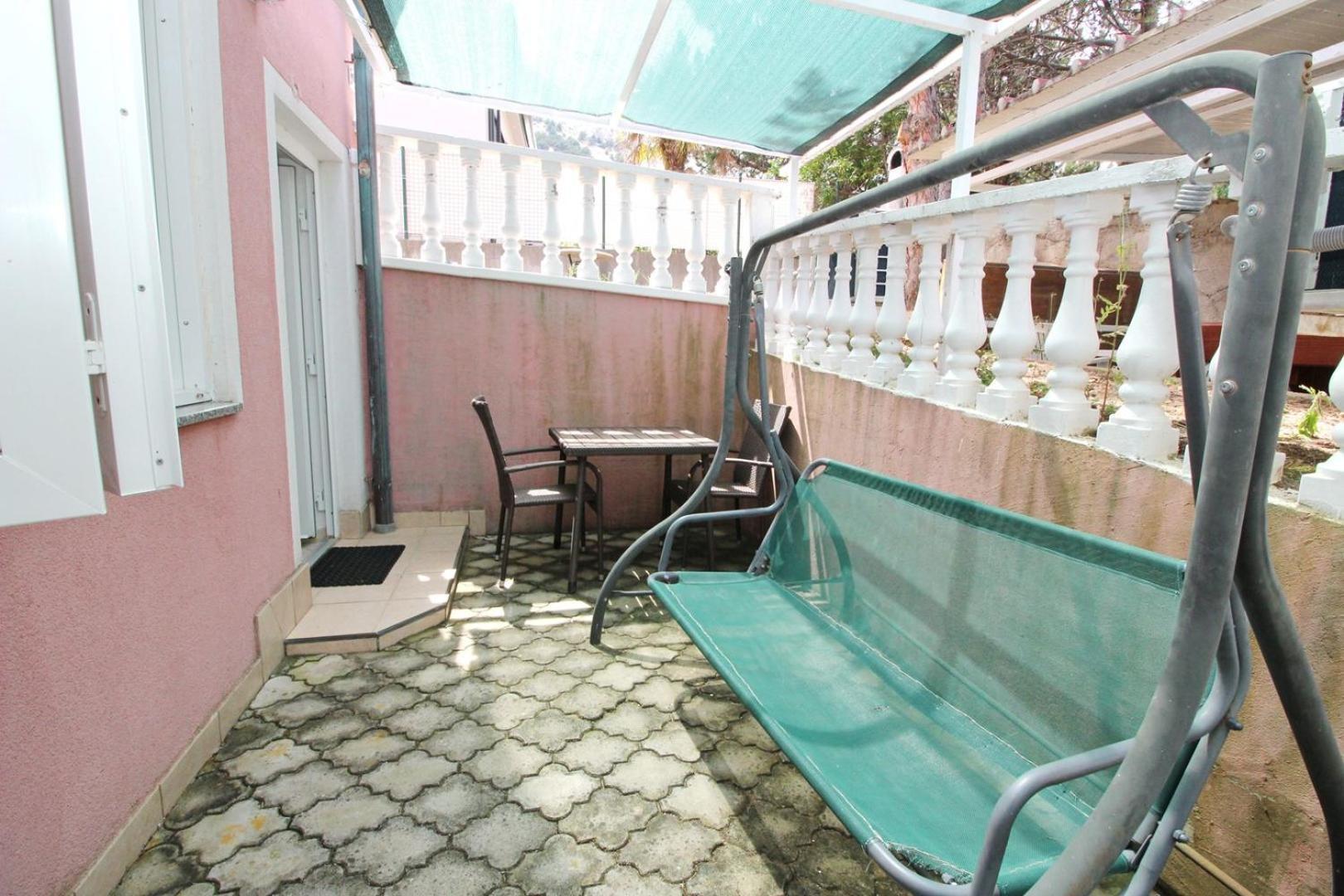 Apartments Lovincic Baska  Exterior photo