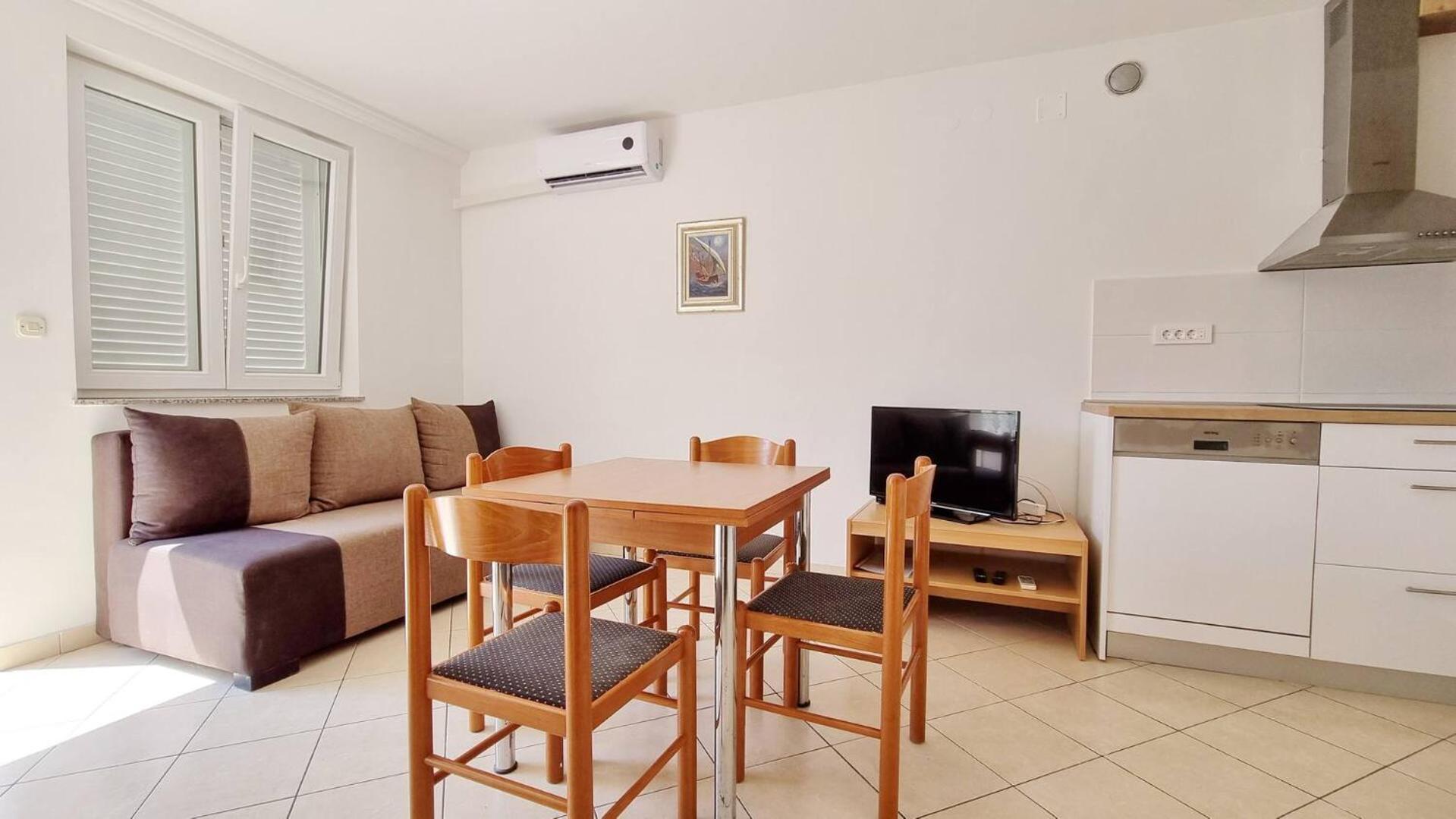 Apartments Lovincic Baska  Exterior photo